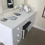 The Old Bank House 2*