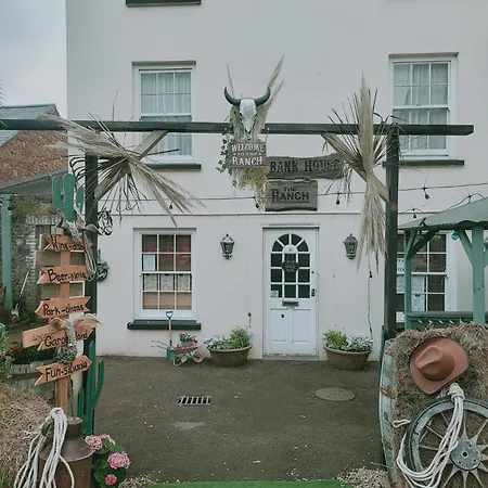 Old Bank House 2*