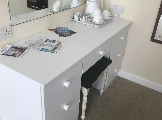 The Old Bank House 2*