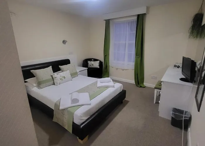 The Old Bank House 2*