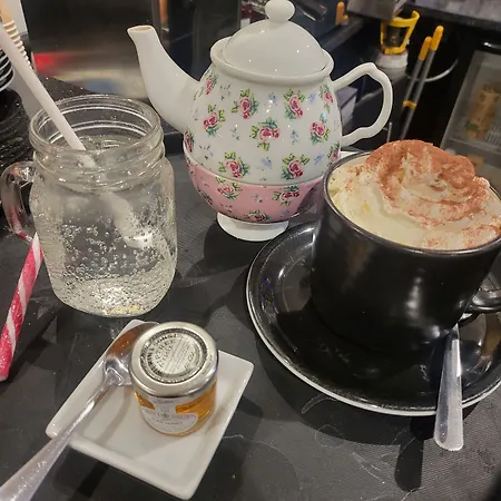 The Old Bank House 2* غْرَوْفيل