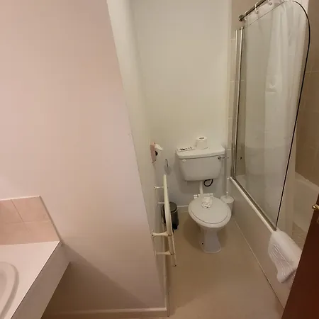 The Old Bank House غْرَوْفيل